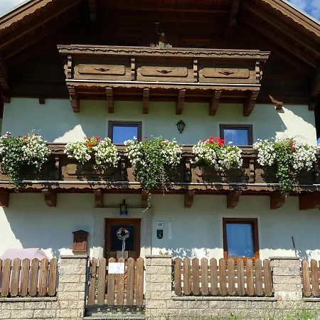 Konukevi Haus Sperleiten